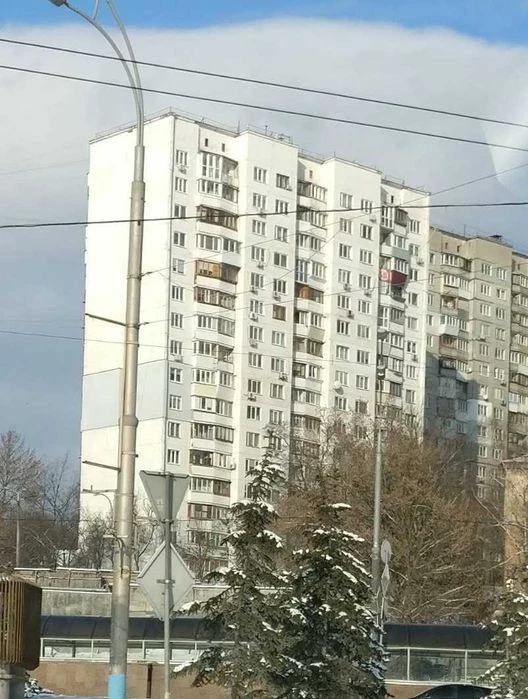 Продам квартиру біля метро Голосіївська, проспект Голосіївсь