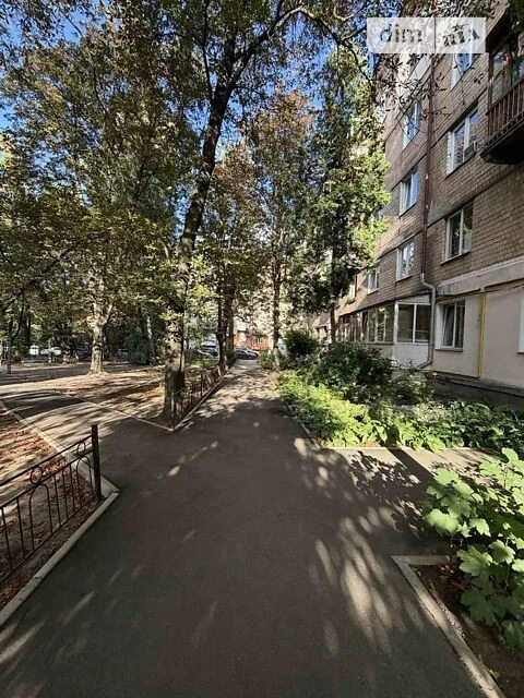 Продаж 2к квартири 53 кв. м на вул. Лондонська 7 • ID 347701