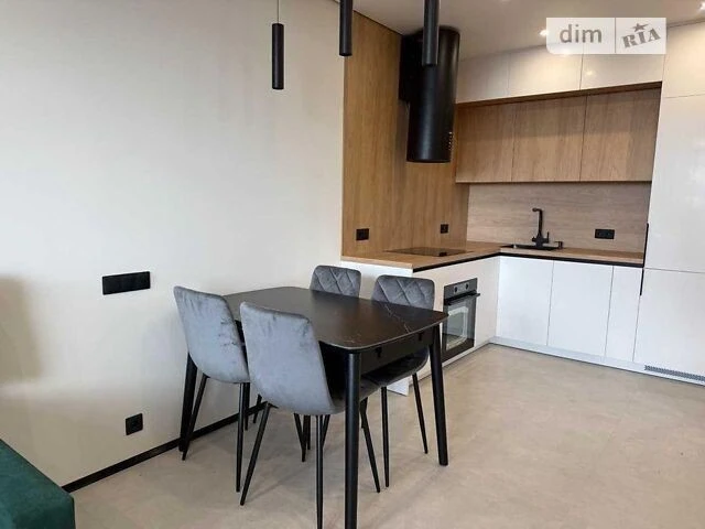 Продаж 1к квартири 40 кв. м на бул. Тадея Рильського • ID 34