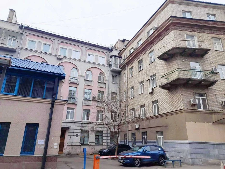 Продам 3к квартиру, офіс в центрі Києва, Липки, вул. Дарвіна