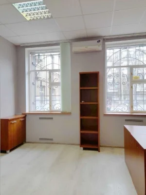 Продам 3к квартиру, офіс в центрі Києва, Липки, вул. Дарвіна