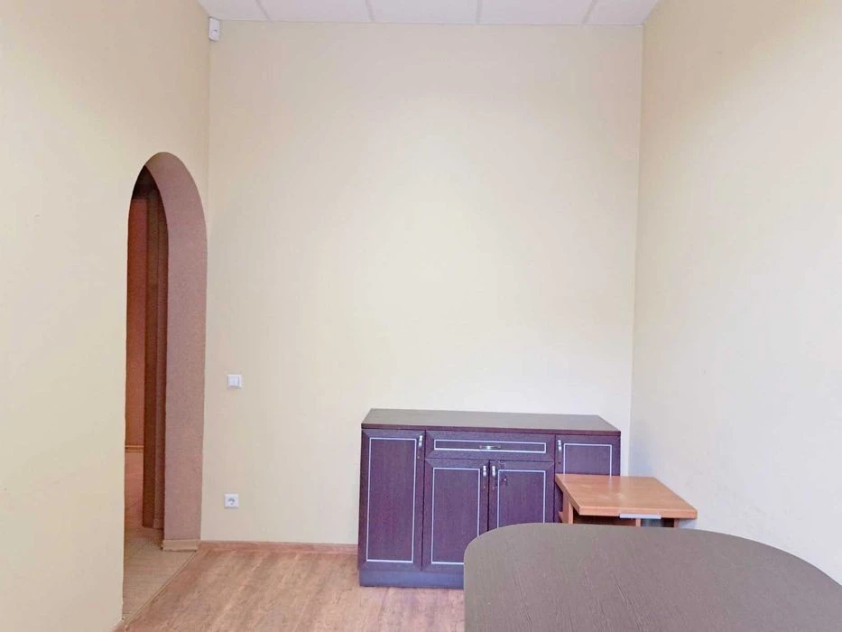 Продам 3к квартиру, офіс в центрі Києва, Липки, вул. Дарвіна