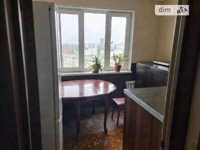 Продаж 1к квартири 32.1 кв. м на просп. Академіка Глушкова •