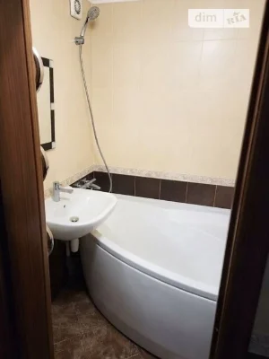 Продаж 1к квартири 32.1 кв. м на просп. Академіка Глушкова •
