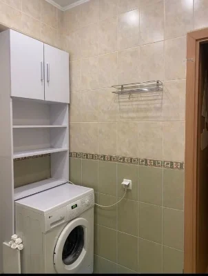 Продаж 1кімнатноі квартири Киів! Саперно-Слобідська!