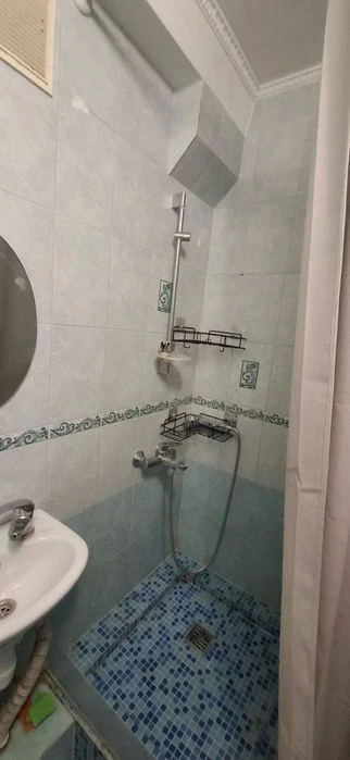 Продаж 1 кімнатної  квартири , метро Лісова, Поповича 26