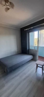 Продаж 1 кімнатної  квартири , метро Лісова, Поповича 26