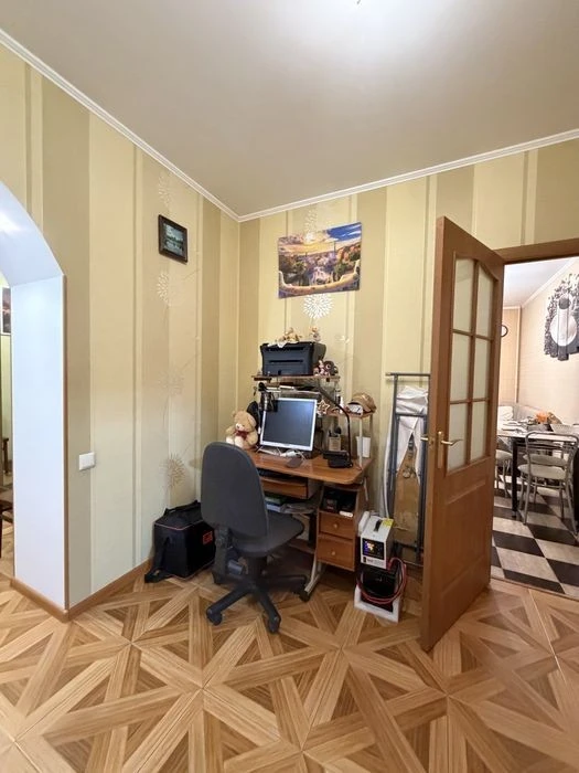 Продаж 2 к кв вул Бориспільська 26 В