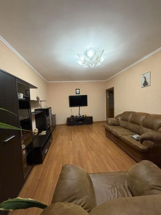Продаж 2 к кв вул Бориспільська 26 В