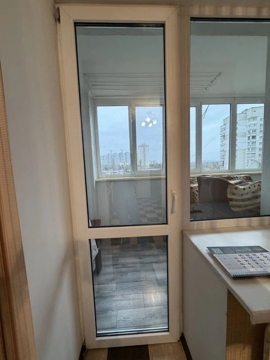 Продаж 2 к кв вул Бориспільська 26 В