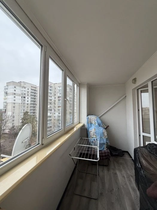 Продаж 2 к кв вул Бориспільська 26 В