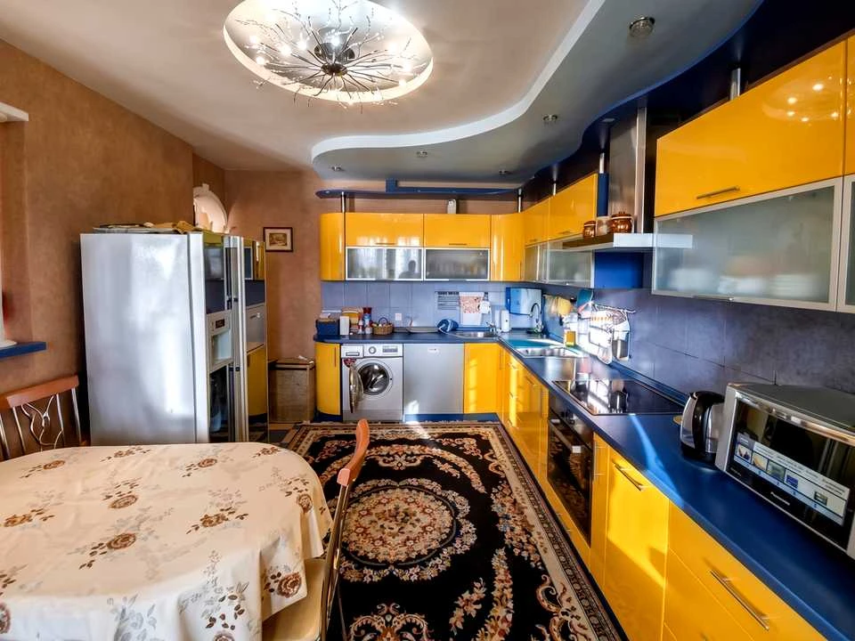 Квартира. Київ, Анни Ахматової вул.