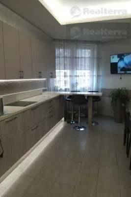 Продажа 3-к квартиры в ЖК "Паркове місто", ул. Вышгородская