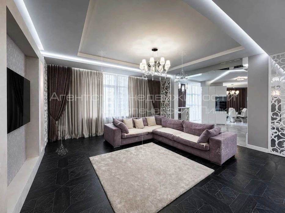Продаж 4-к дизайнерської квартири 200 м² у ЖК Новопечерські