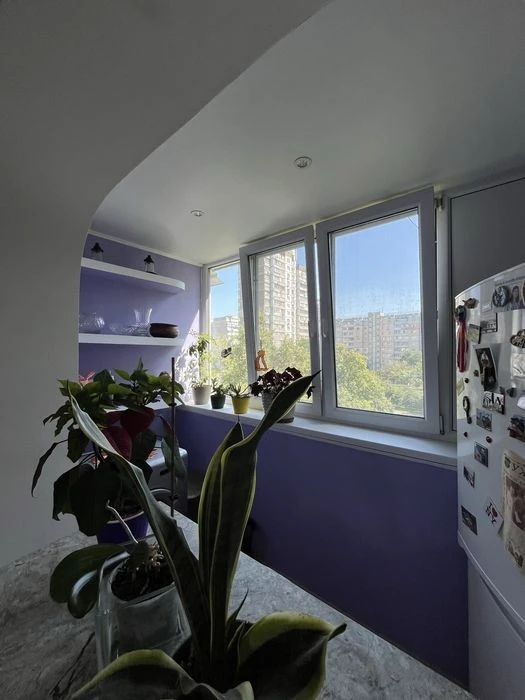 4-к квартира біля М. АКАДЕММІСТЕЧКО | 87,3 М² | 4 балкони |