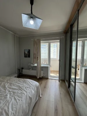 4-к квартира біля М. АКАДЕММІСТЕЧКО | 87,3 М² | 4 балкони |