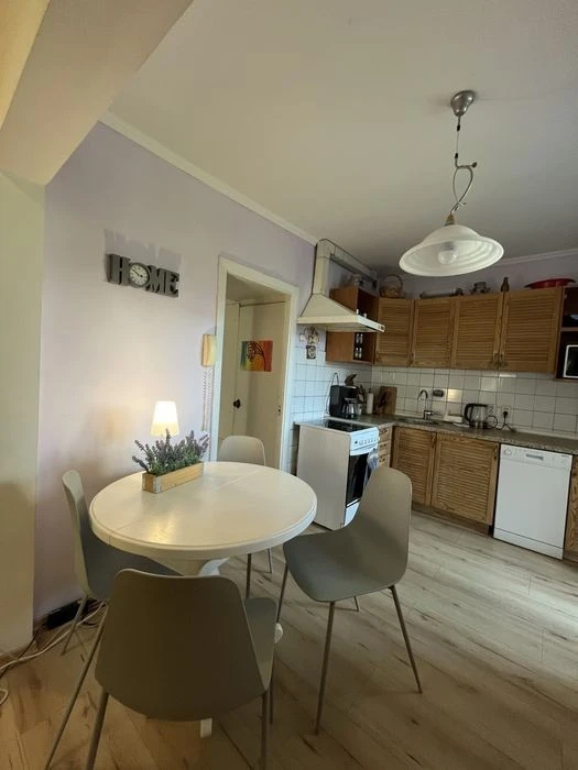 4-к квартира біля М. АКАДЕММІСТЕЧКО | 87,3 М² | 4 балкони |