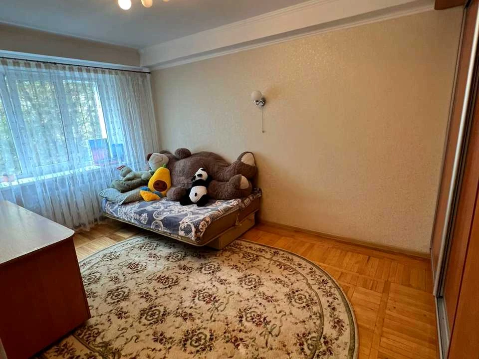 Квартира. Київ, Львівська вул.