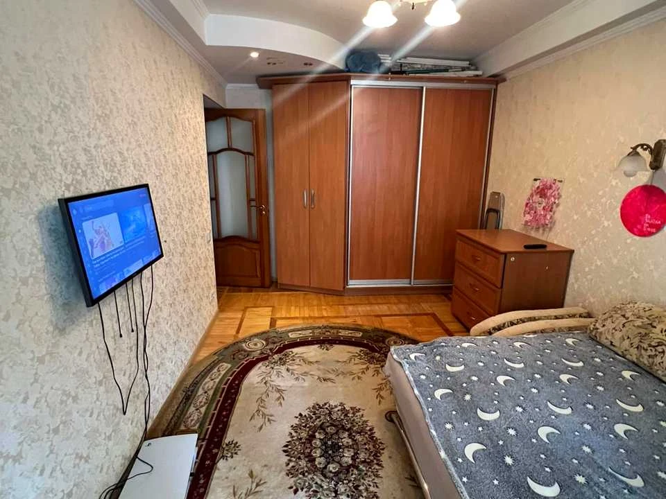 Квартира. Київ, Львівська вул.