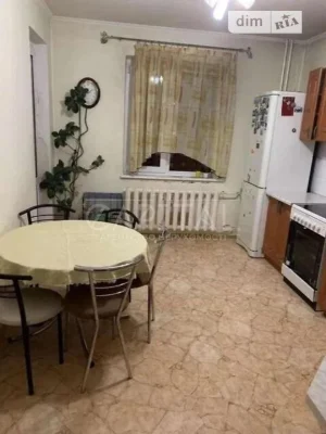 Продаж 3к квартири 113 кв. м на вул. Драгоманова 12 • ID 347