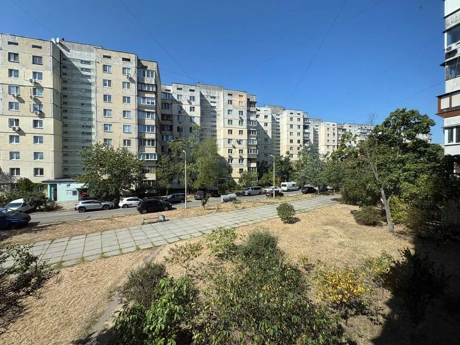 Продам 2-к квартиру на Оболоні з гарним ремонтом, вул. Приоз