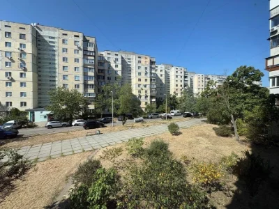 Продам 2-к квартиру на Оболоні з гарним ремонтом, вул. Приоз