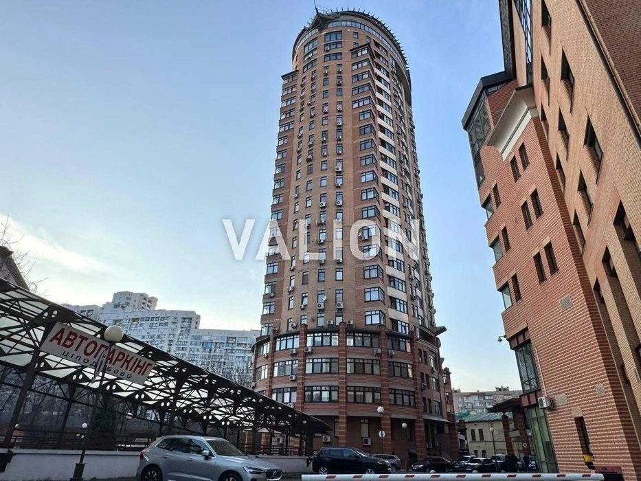 Продаж 4-кімнатної кв. б- р Лесі Украінки 30-Б, 195 м², саун