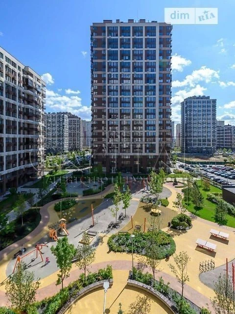 Продаж 1к квартири 42 кв. м на вул. Родини Крістерів 16 • ID