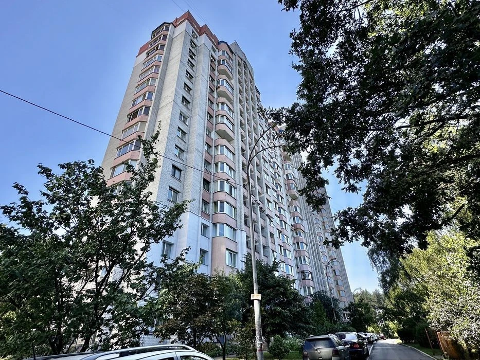 Продаж 3-кімнатноі квартири з ремонтом