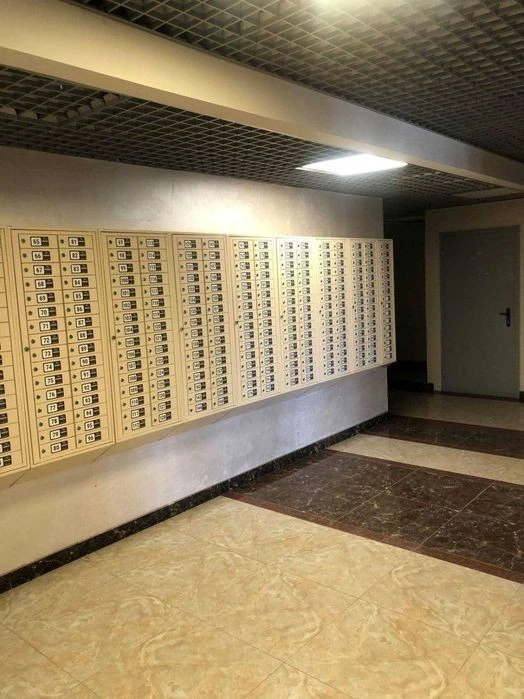 Продаж 1-кім. квартири М Деміївська 5хв. вул. В. Брожка70 Бе