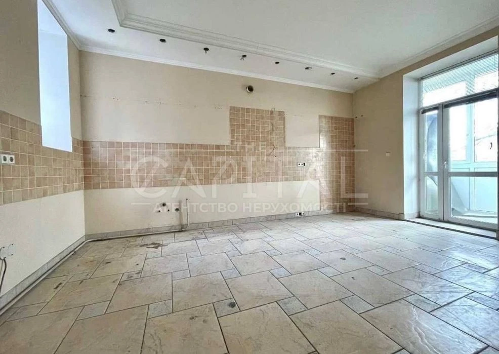 Продаж квартири, вул. Костьольна, Печерськ