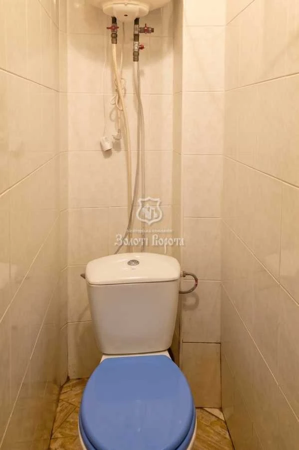 Продаж 2-кімнатної квартири 45.5 м², Волгоградська вул., 12