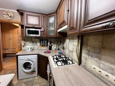 Продаж квартири недалеко від метро Шулявська або Вокзальна