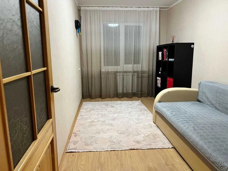 Продаж квартири недалеко від метро Шулявська або Вокзальна
