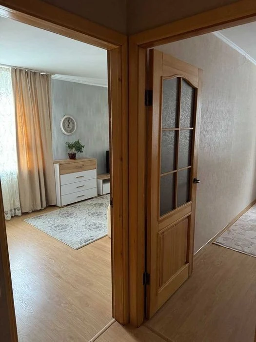Продаж квартири недалеко від метро Шулявська або Вокзальна
