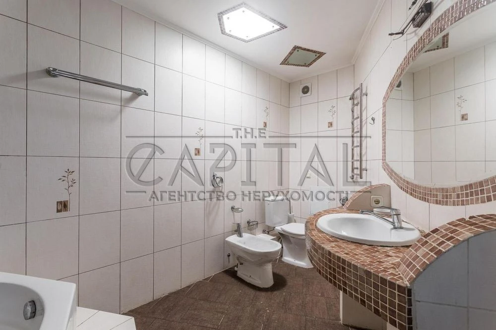 Продаж квартири, пр-т Бажана, Дарницький р-н, Харківський.