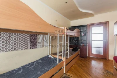 Продаж квартири, пр-т Бажана, Дарницький р-н, Харківський.