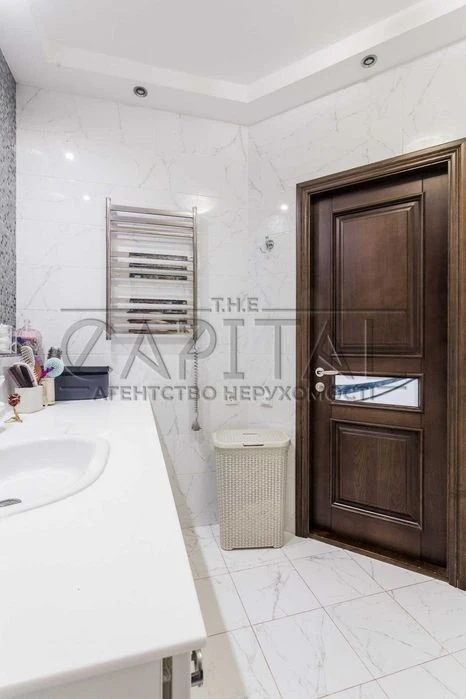 Продажа квартиры в ЖК Александровский, Соломенский район.