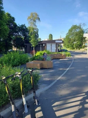 Вишгородська 56/2; Сталінка; діюче бомбосховище; БЕЗ КОМІСІІ
