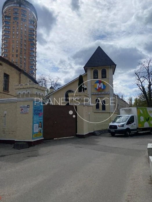 Продається 4к. кв. Без комісії. В пішій доступності ст. м. П