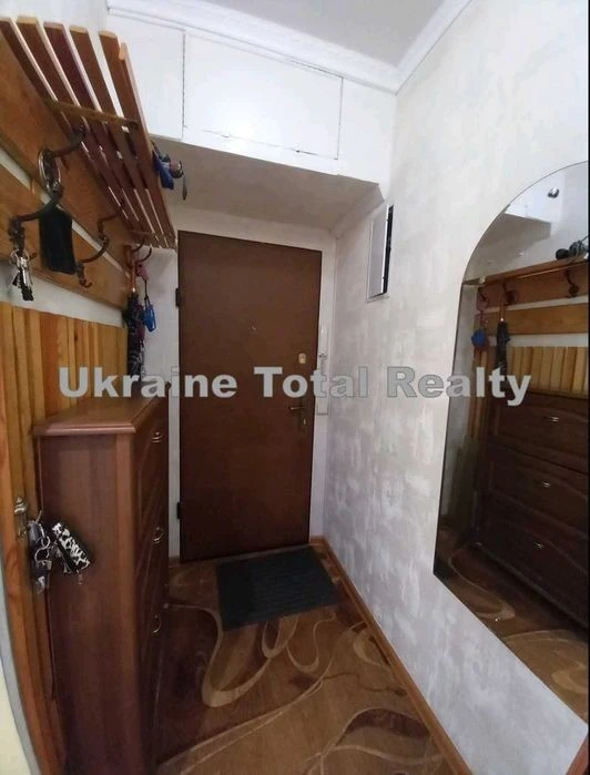 Нова Дарниця! 3 кімнатна квартира з ремонтом! Вул Пасхаліна