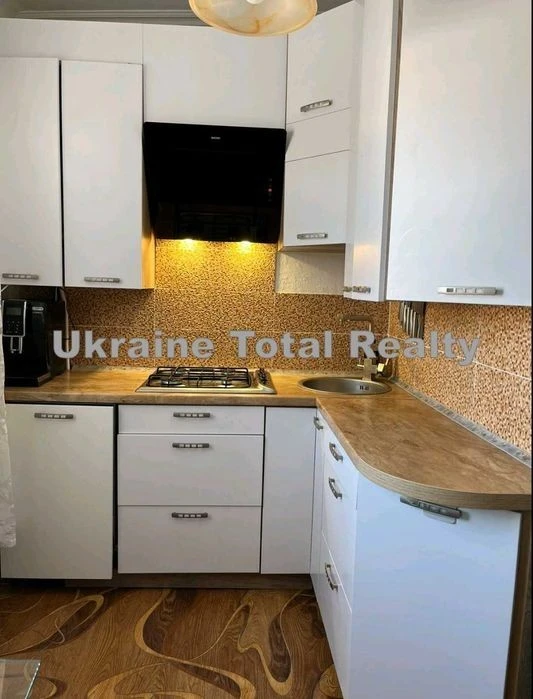 Нова Дарниця! 3 кімнатна квартира з ремонтом! Вул Пасхаліна