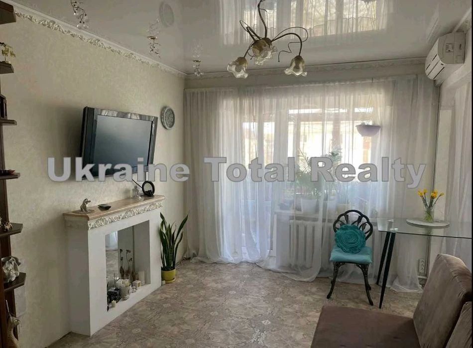 Нова Дарниця! 3 кімнатна квартира з ремонтом! Вул Пасхаліна