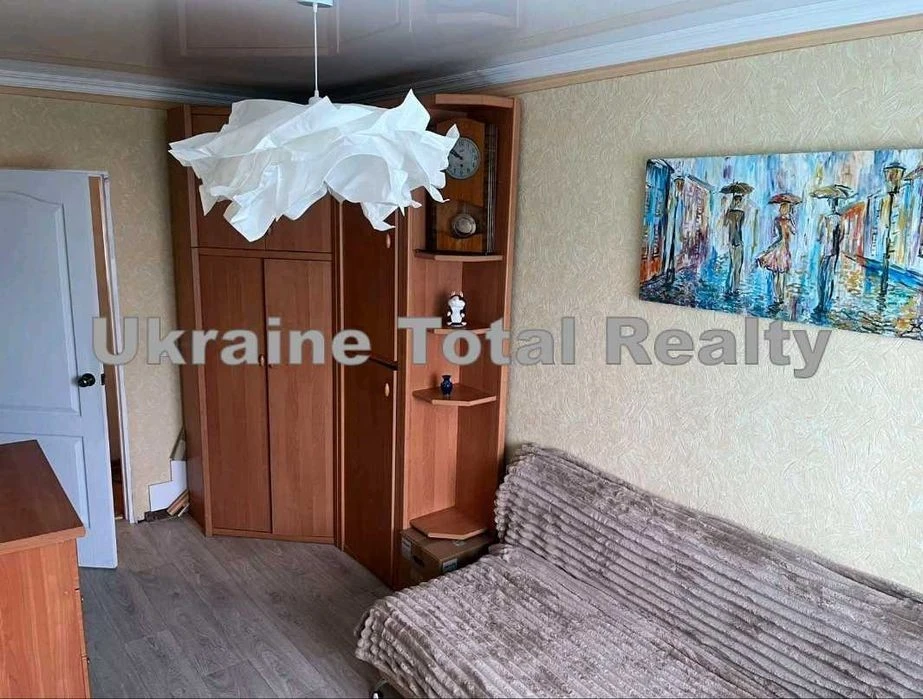 Нова Дарниця! 3 кімнатна квартира з ремонтом! Вул Пасхаліна