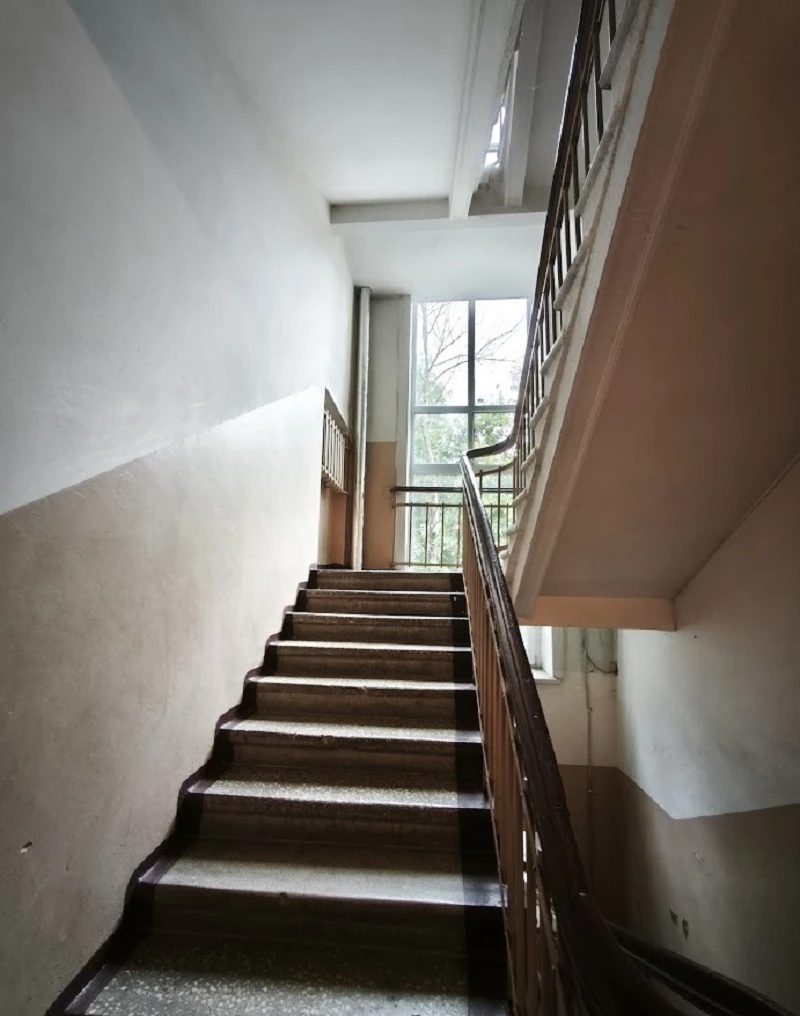 Продажа 2-комнатной квартиры 56 м², Кирилловская ул.