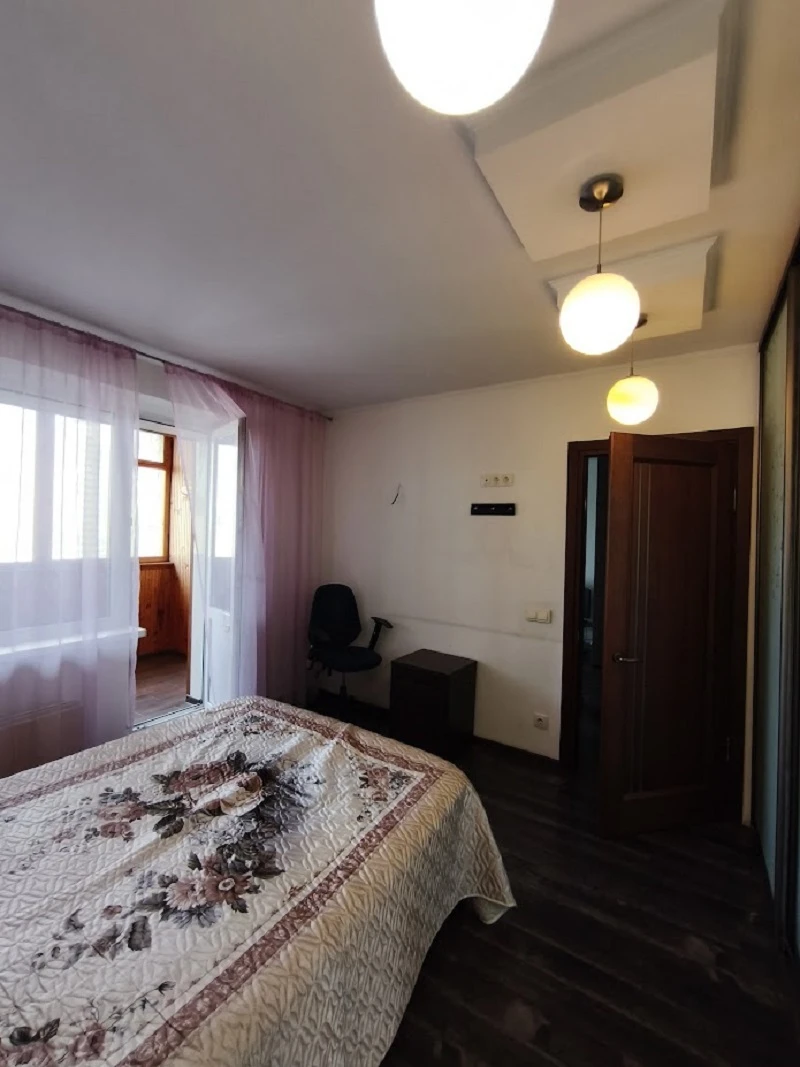Продажа 2-комнатной квартиры 56 м², Александра Мишуги ул.