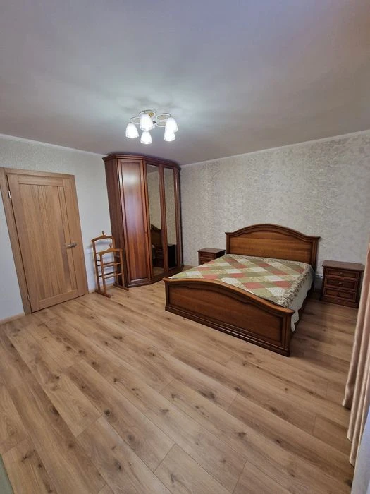 Продам 2 ком. квартиру ул.Василия Тютюнника ,(ул.Малышева)ул