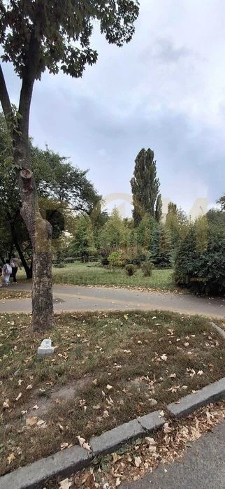 Продам 2-кімнатну квартиру, метро Дорогожичі, вул. Олени Тел