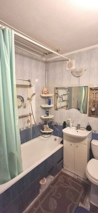 Продам 2-кімнатну квартиру, метро Дорогожичі, вул. Олени Тел