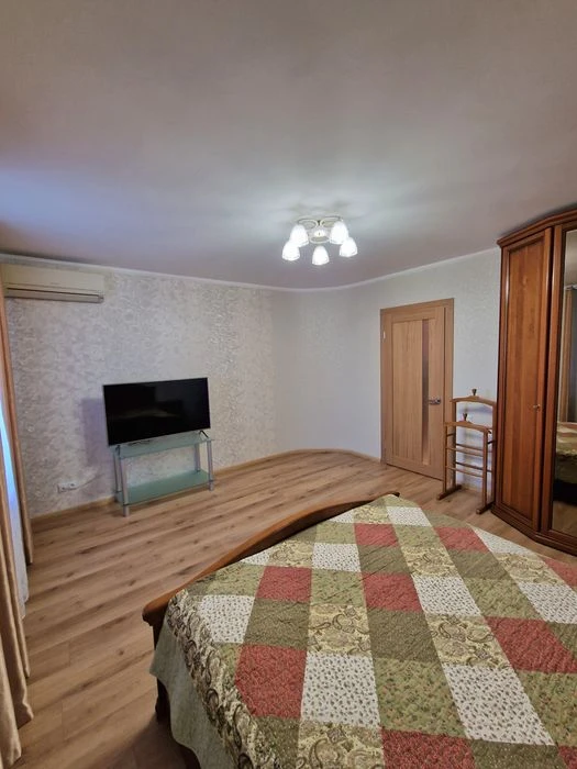 Продам 2 ком. квартиру ул.Василия Тютюнника ,(ул.Малышева)ул